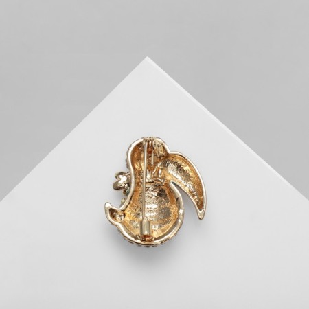Broach "Bird" unusual, color in gold-2