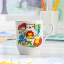 Porcelain mug 