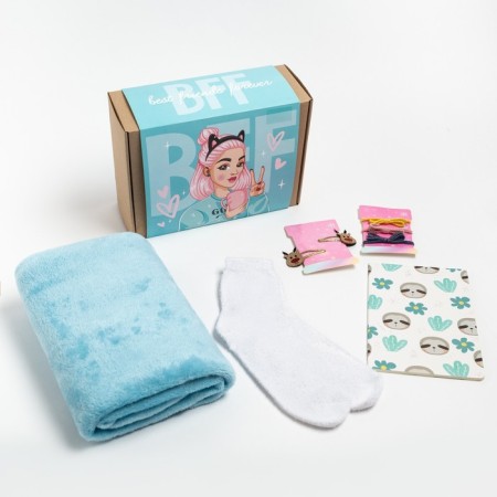Gift set "Friends Forever", a blanket 85x100 cm and accessories-1