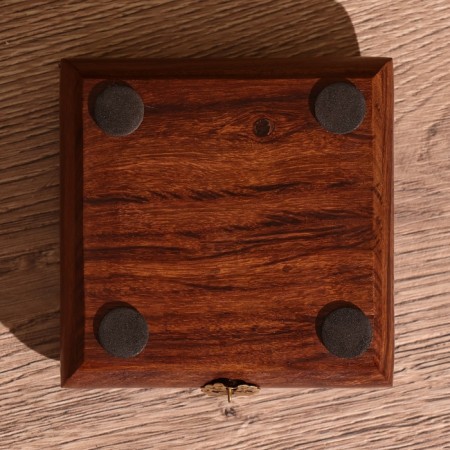 Carved box 10x10x4 cm, shisham tree-4