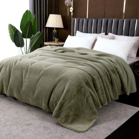 Aurelia blanket, size 220x240 cm, olive color-1