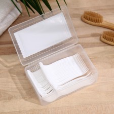 Tooth thread in a plastic holder, 25 pieces