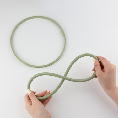 Figs for embroidery, flexible ring, d = 22 cm, olive color-2