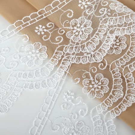 Lace on a grid, 85 mm × 11 ± 1 m, white color-1