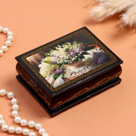 Landyshi box, black, 8 × 10.5 cm, lacquer miniature