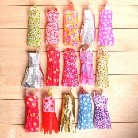 Debra doll-model with a set of dresses, with accessories, mix-5