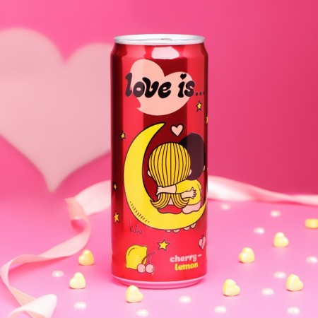 The water is gas love is, with cherries and lemon, 330 ml
