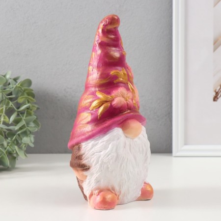 Figure "Gnome Scandy" height is 22.5 cm, width 9.5 cm, length 11.5 cm.-2