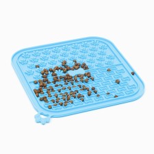 Rug for licking on suctions 18.5 x 18.5 cm, silicone, blue