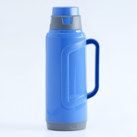 Thermos 2 l, with a glass flask, retains heat 24 hours, blue