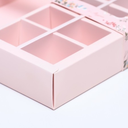 Box for 8 sweets + chocolate, with a window, "flowers" 17.7 x 17.8 x 3.8 cm-4