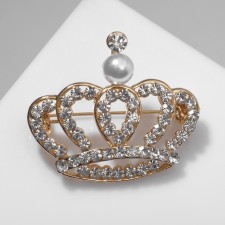 Brooch 