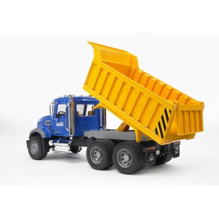 Mack dump truck-3