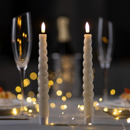 A set of LED twisted candles, white, 2 × 25 × 2 cm, plastic, wax, batteries AAAX2 (not in the kit), glow warm white, 2 pcs.