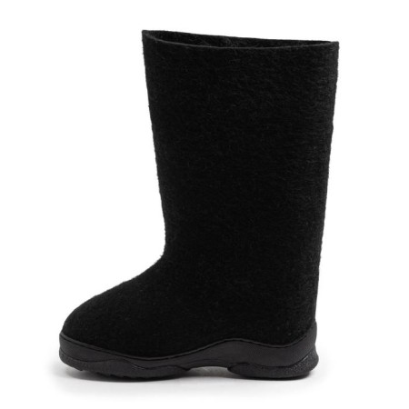 Women's boots are black, size 34-1