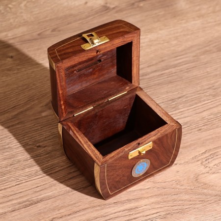 Pigger "Boxing" 10x7x9 cm, tree shisham-2