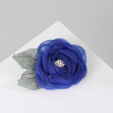 Brooch 