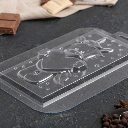 The form for chocolate and sweets is plastic “dreaming of love”, the color is transparent-5