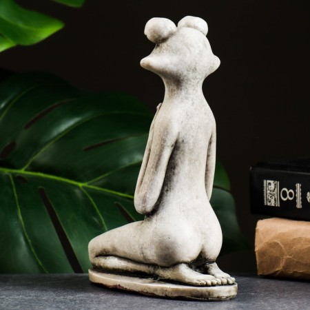 Figure "Frog Yoga with Hands in front" 19x15x7cm-2