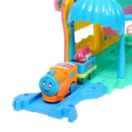 Supermarket railway, works on batteries-2