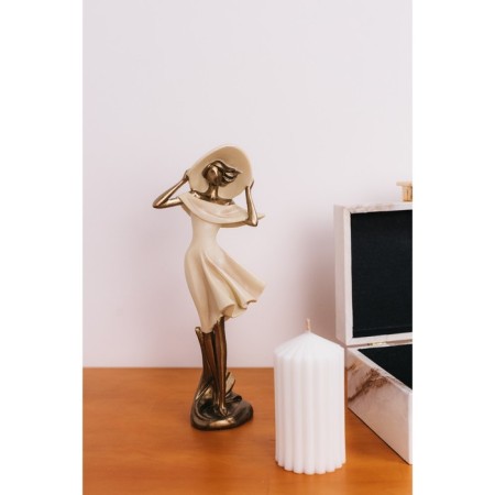 Polystone souvenir "Girl in a wide -brimmed hat. Wind" Sand with bronze 12.5x9.5x31 cm-5