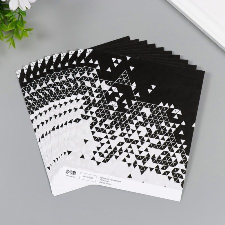 Scrapbooking paper "Triangles in details" density 180 grams set 10 pcs 15.5x17 cm-1
