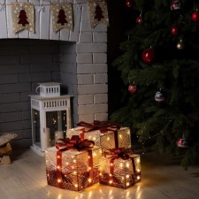 LED figure “Gifts with a red thread” 15, 20 cm, textiles, metal, batteries AAX2 (not in the kit), glow of warm white