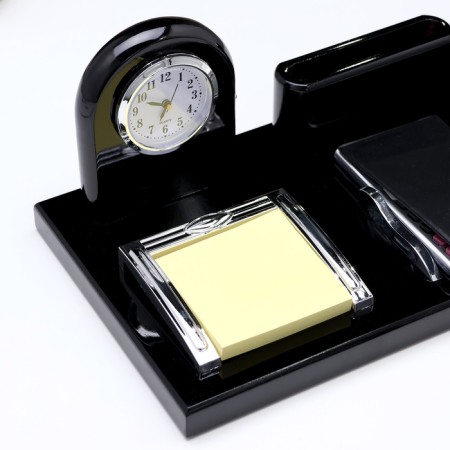 Set a desktop stationery 6B1-4