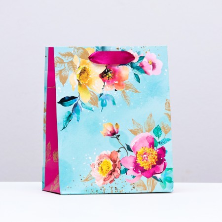 Gift package "Flowers blossomed", 18 x 22.3 x 10 cm