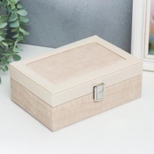 Casket to the leatherette for jewelry 