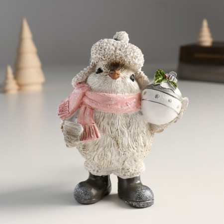 Polystone souvenir "Vorostone in a header-ear with the New Year's ball" 8.5x13x13 cm