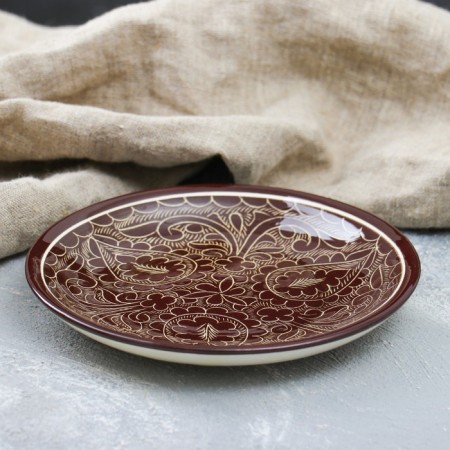 Plant of Rishtan ceramics "Patterns", brown, flat, 15 cm