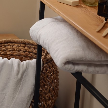 Trick Tenier SL Home: Classic "Blanc de Blanc" 50x90 cm, 100% cotton, 530 g/m2-1
