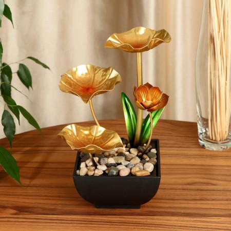 Fountain "Toria" long leaves, 13x13x25 cm