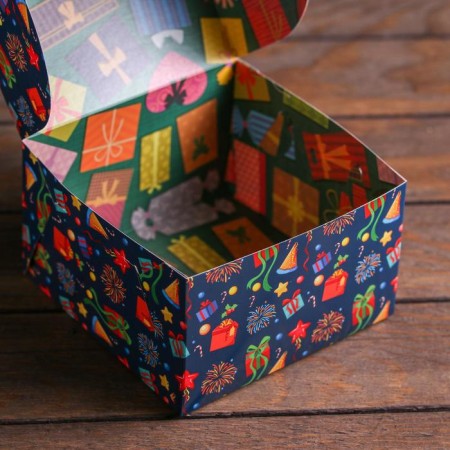 The box is folding, bilateral, "gifts", 16 x 16 x 10 cm-1