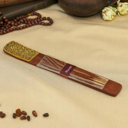 Karma 10 sticks with a wooden stand musk