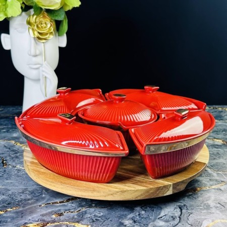 Menzhitsa Lenardi "Hellas", on a rotating stand, 30.5 cm