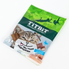 Titbit crispy pillows for cats, with a paste of duck, 30 g