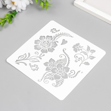Plastic stencil "Mehendi. Flows" 15x15 cm-1
