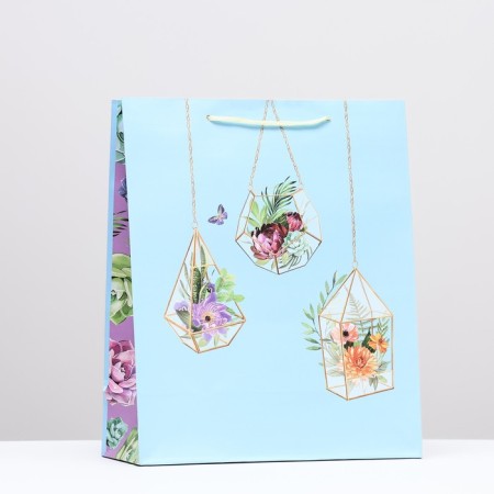 Gift package "Bouquets" 26 x 32 x 12 cm