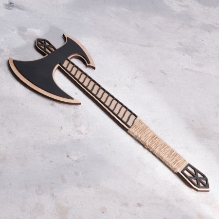 Wooden souvenir "Topor. Middle National"