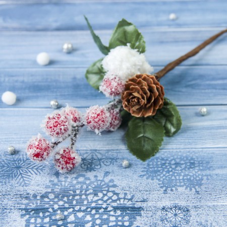 Decor "Winter Dreams" red berries Snowball, 18 cm