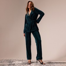 Брюки женские KAFTAN "Бархат" р. 50, зеленый