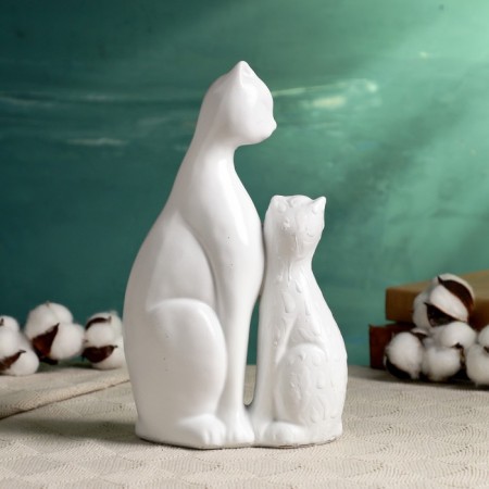 Figure "Cat with a kitten" White, 16x26cm-2