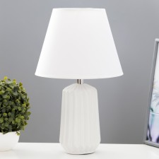 Lesen's table lamp E27 40W white 20x20x40 cm Risalux