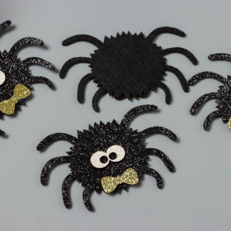 Decor for the creativity of the felt lines "Spider in the butterfly" 4x7 cm