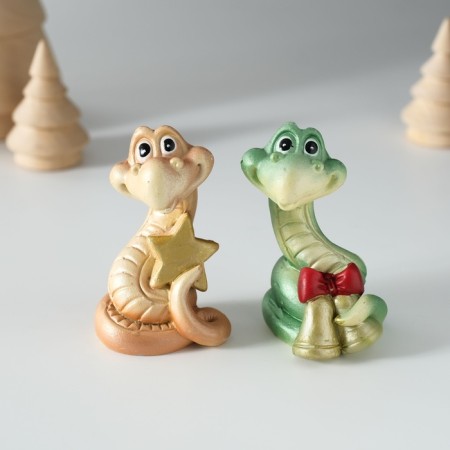 Souvenir Polystone "Snake with bells/star" MIX 3.5x3.5x6.5 cm
