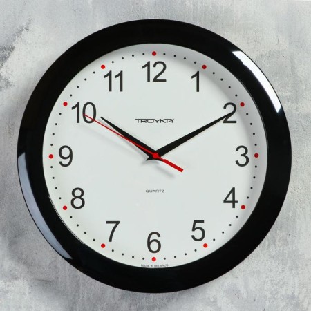 Wall clock, series: classic, d = 29 cm, black rim