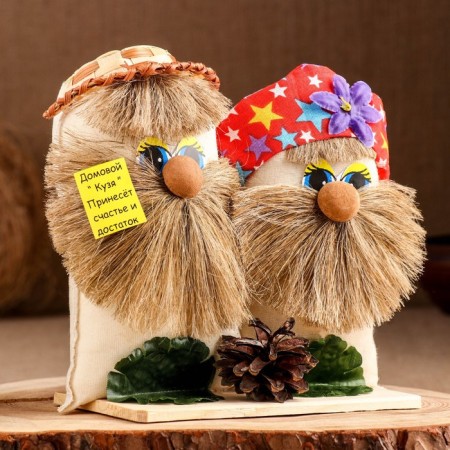 Amulet "Domoving Family on a stand", Lenon, 23-24 cm