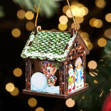 The toy on the tree "House" is small. mix, 5x6.5x5 cm-1